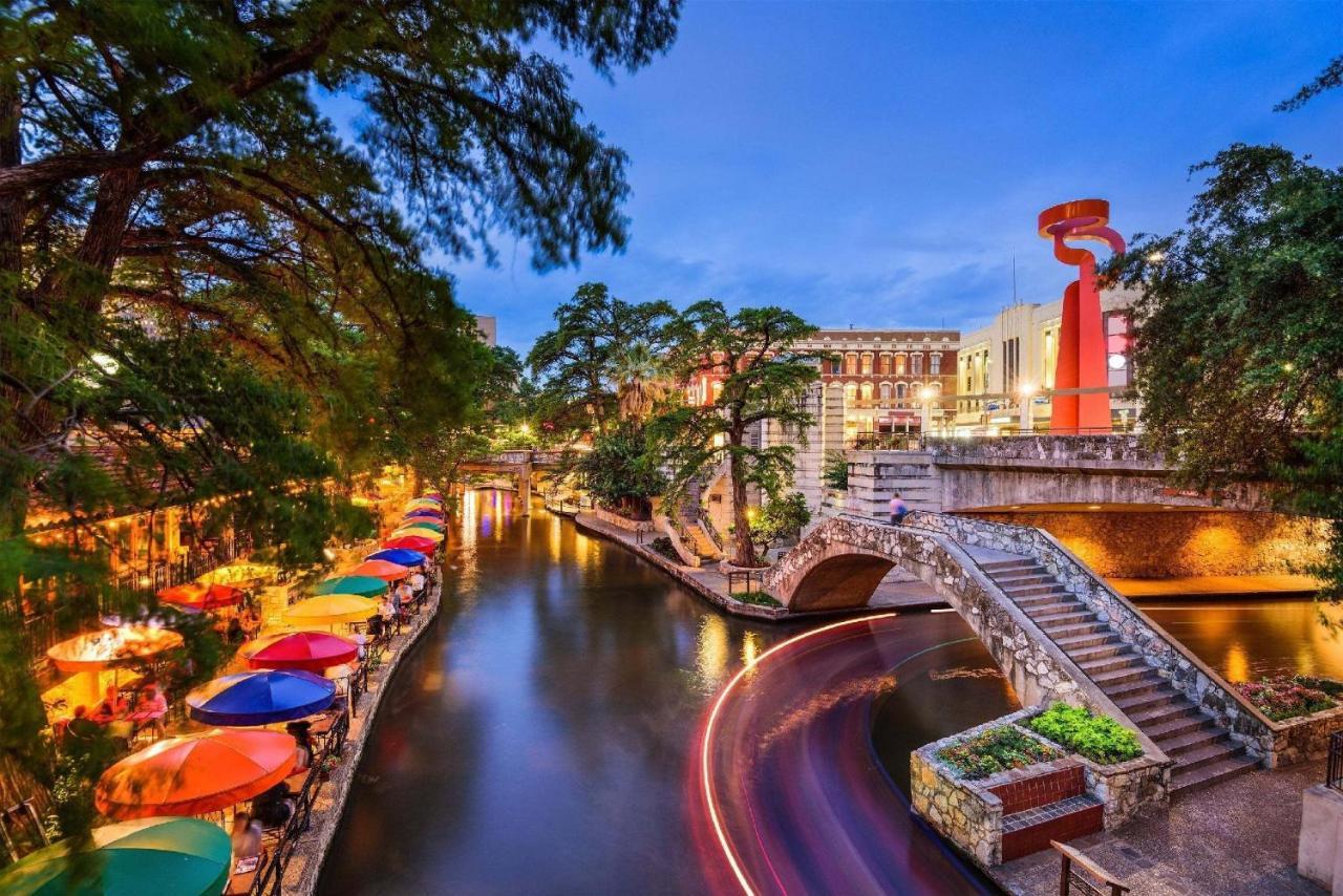 Private Hot Tub3Bd2Ba 2 Miles To Sa River Walk San Antonio Zewnętrze zdjęcie