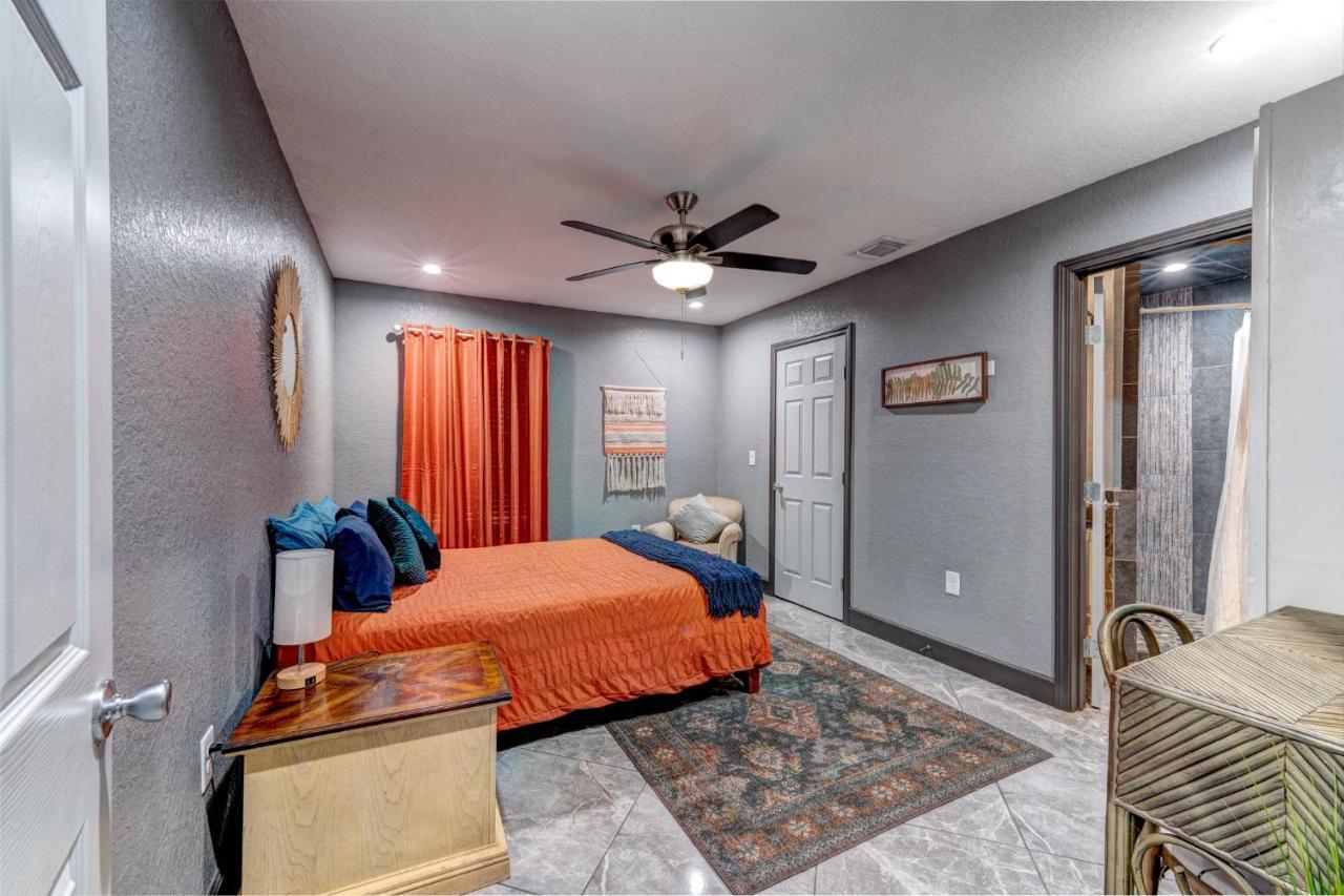 Private Hot Tub3Bd2Ba 2 Miles To Sa River Walk San Antonio Zewnętrze zdjęcie